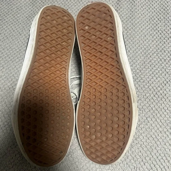 Classic Black and White Women’s Vans - Picture 3 of 3